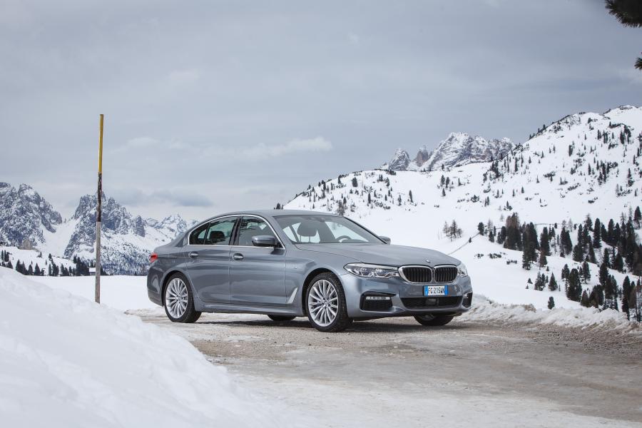  BMW 530d xDrive Sedan M Sport 2017 года  (WW) (фото 32 из 41)